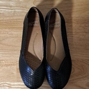 Dansko Women's Perforated Black Flats